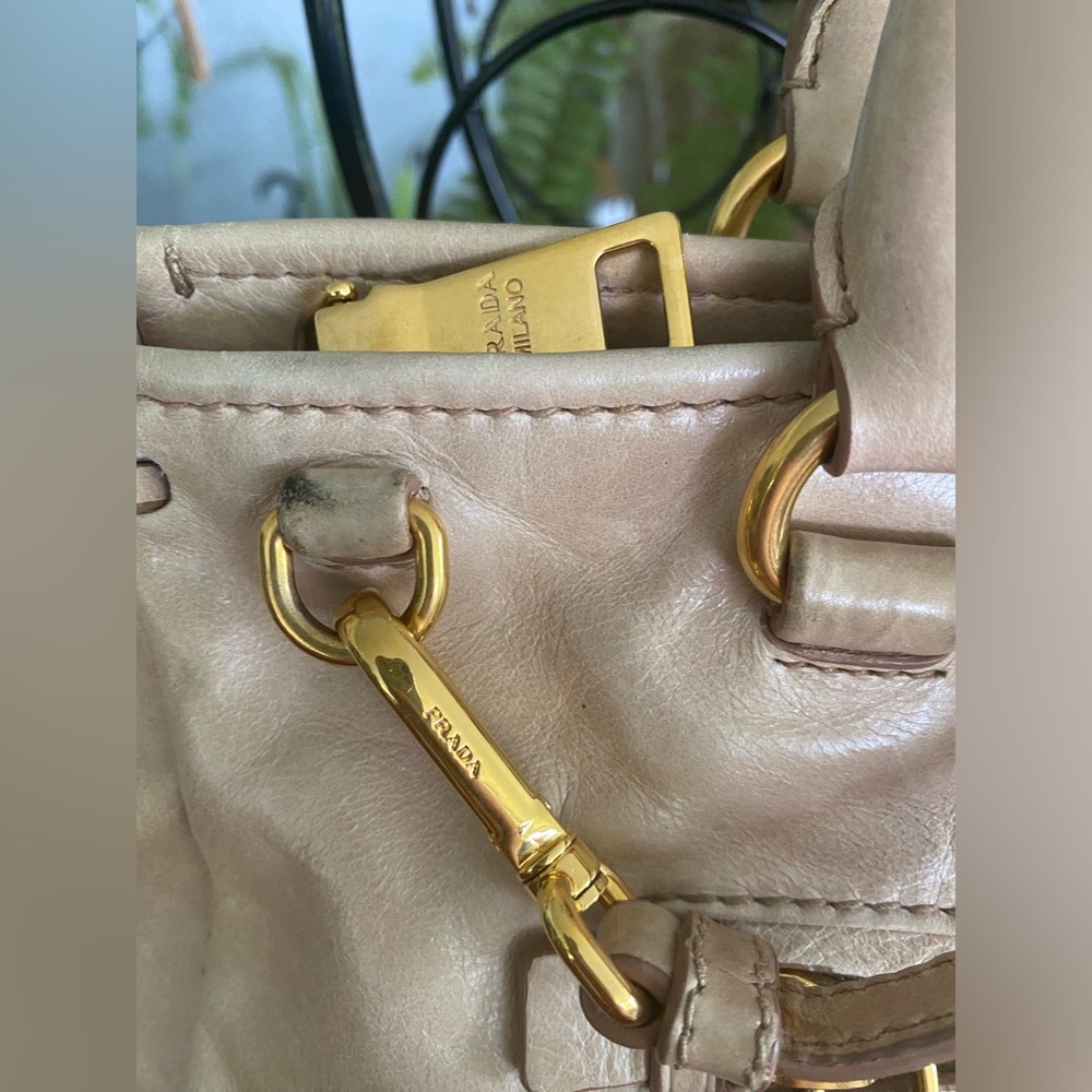 PRADA Vitello Leather Lux Satchel W/COA and Prada Authenticity - Picture 3 of 16